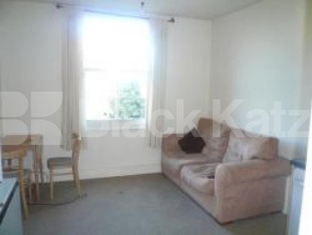 			1 Bedroom, 1 bath, 1 reception Flat			 Coppetts Road, MUSWELL HILL